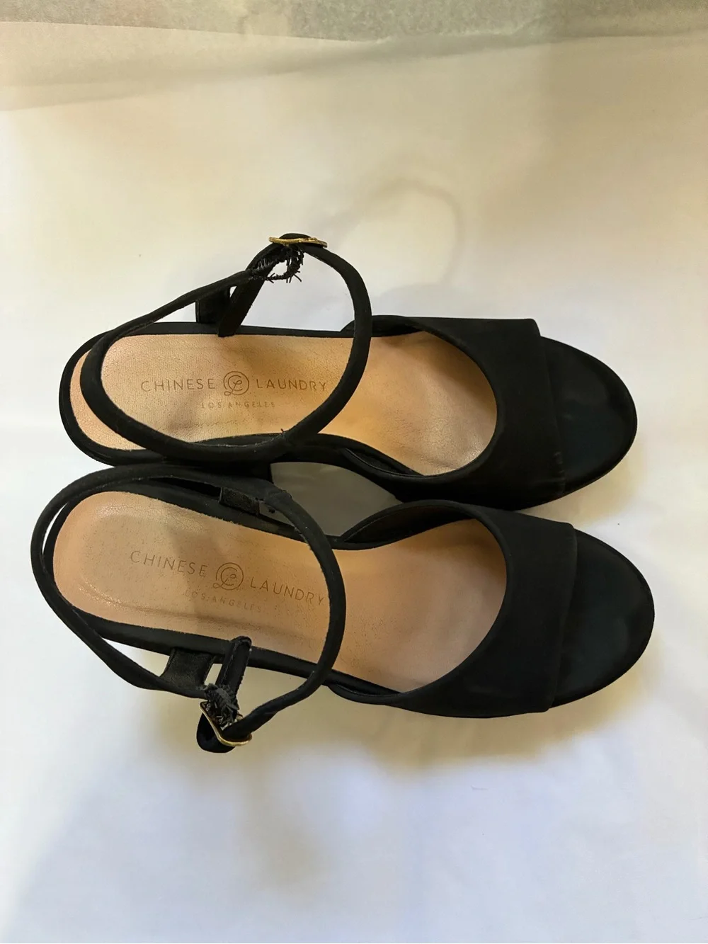 Vtg Chinese Laundry y2k Black velvet faux suede platform block Slingback Sandals